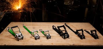 Strap Table banner background